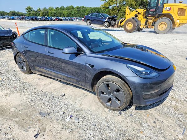 2021 TESLA MODEL 3 — Passenger 3/4