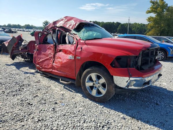 2017 RAM 1500 SLT — Passenger 3/4