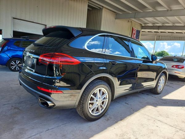 2016 PORSCHE CAYENNE — PSRA