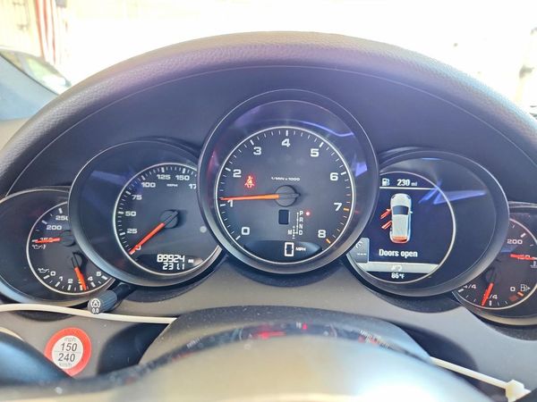 2016 PORSCHE CAYENNE — ODOM