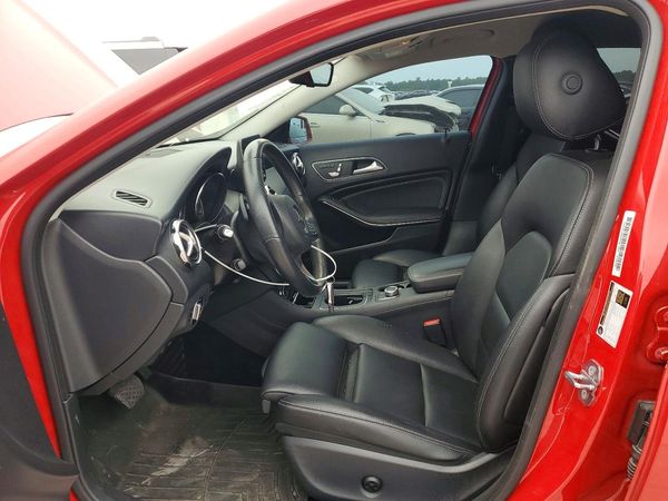 2019 MERCEDES-BENZ GLA — DENT