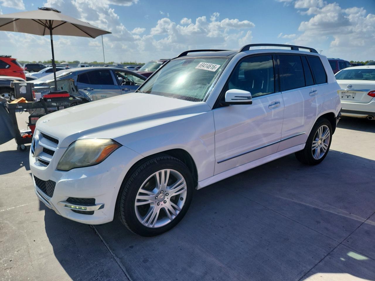 2015 MERCEDES-BENZ GLK — Front 3/4