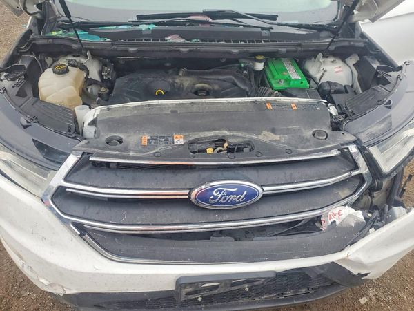 2018 FORD EDGE — Engine bay