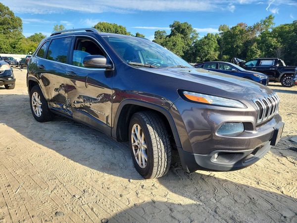 2017 JEEP CHEROKEE — Passenger 3/4