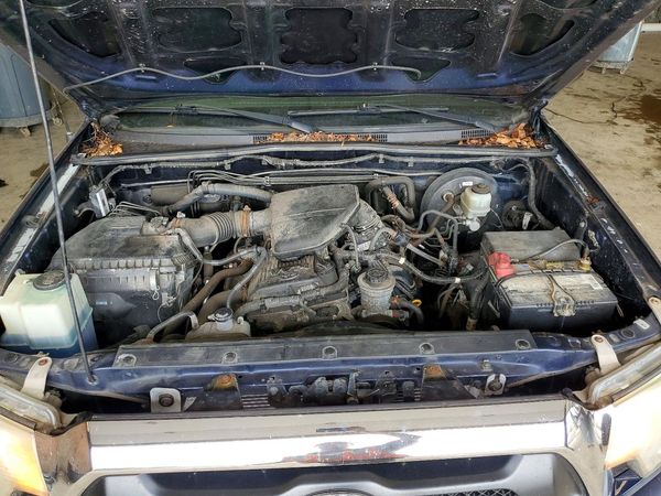 2012 TOYOTA TACOMA — Engine bay