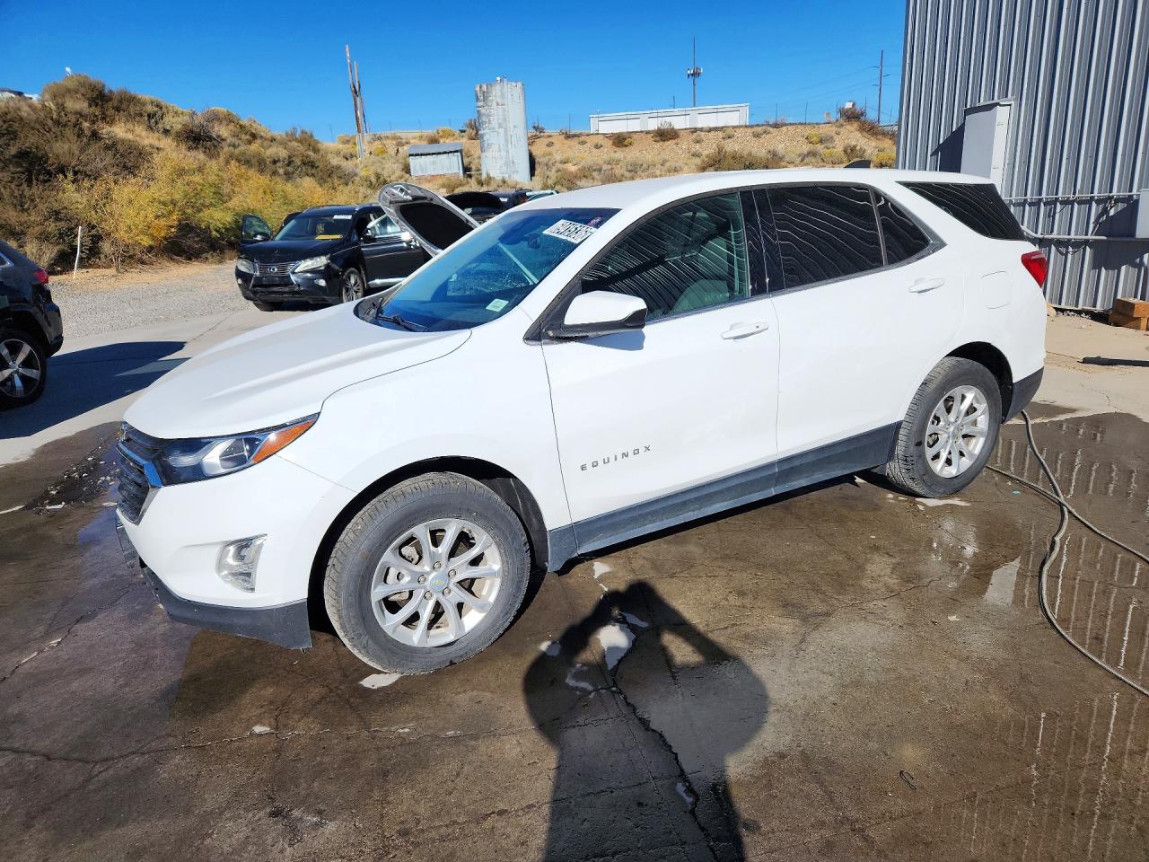 2020 CHEVROLET EQUINOX LT (2FL) — Front 3/4