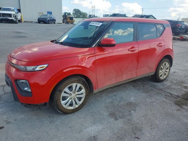 2022 KIA SOUL — Front 3/4