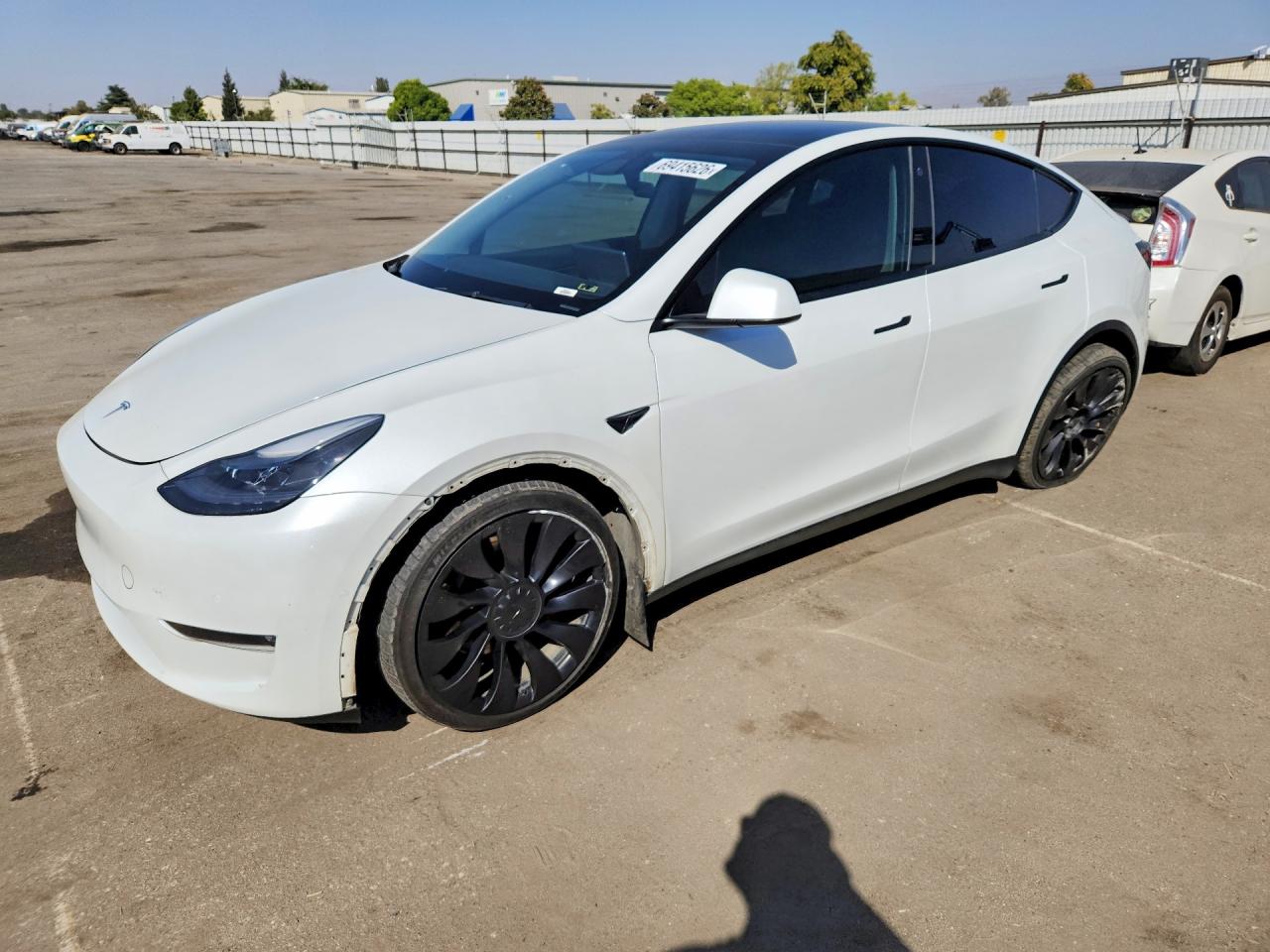 2022 TESLA MODEL Y — Front 3/4