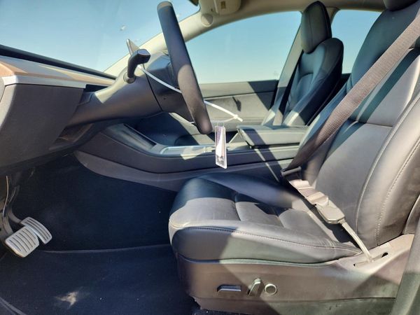 2022 TESLA MODEL Y — DENT
