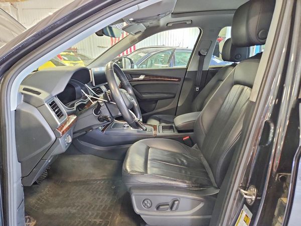 2018 AUDI Q5 quattro Premium Plus