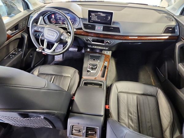 2018 AUDI Q5 quattro Premium Plus