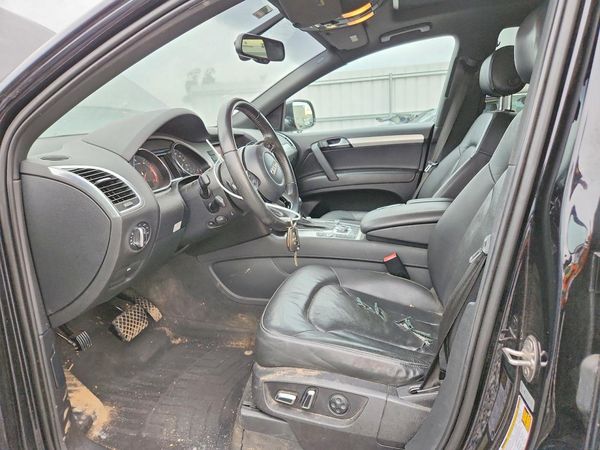 2013 AUDI Q7 — DENT
