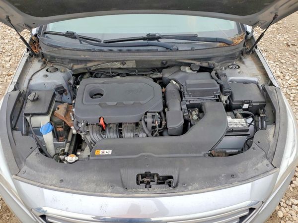 2016 HYUNDAI SONATA — Engine bay