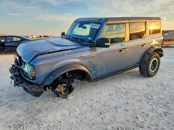 2023 FORD BRONCO — DSFA — Front 3/4