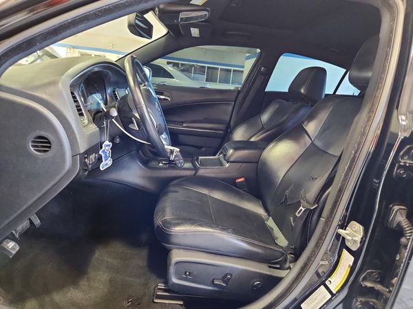 2014 DODGE CHARGER — DENT