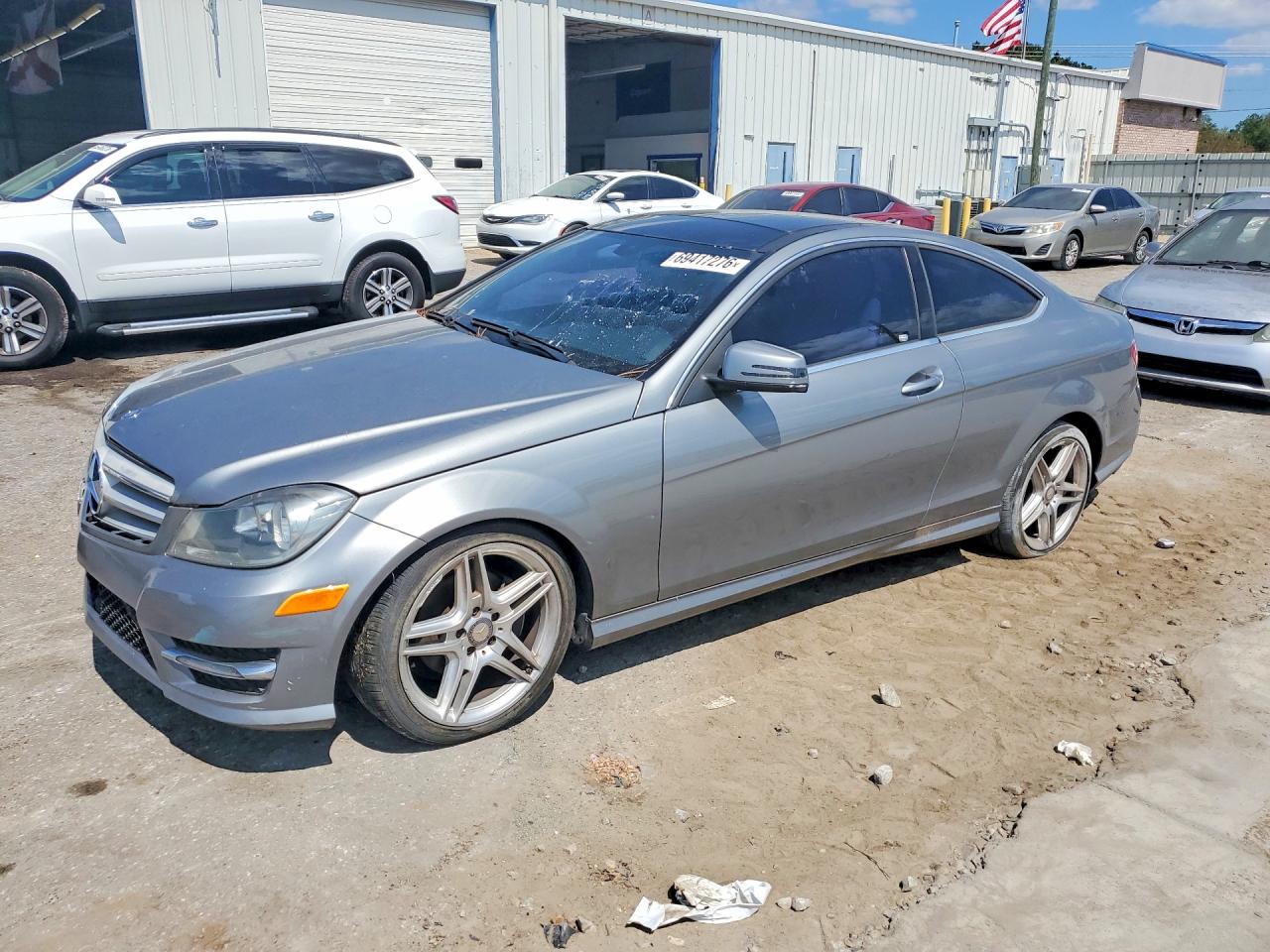 2013 MERCEDES-BENZ C-CLASS C250 — Front 3/4