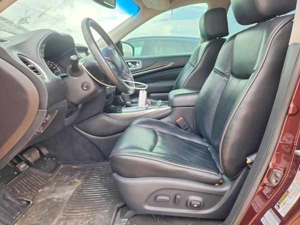 2015 INFINITI QX60 — DENT