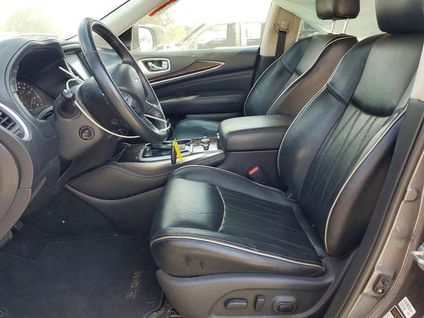 2017 INFINITI QX60 — DENT