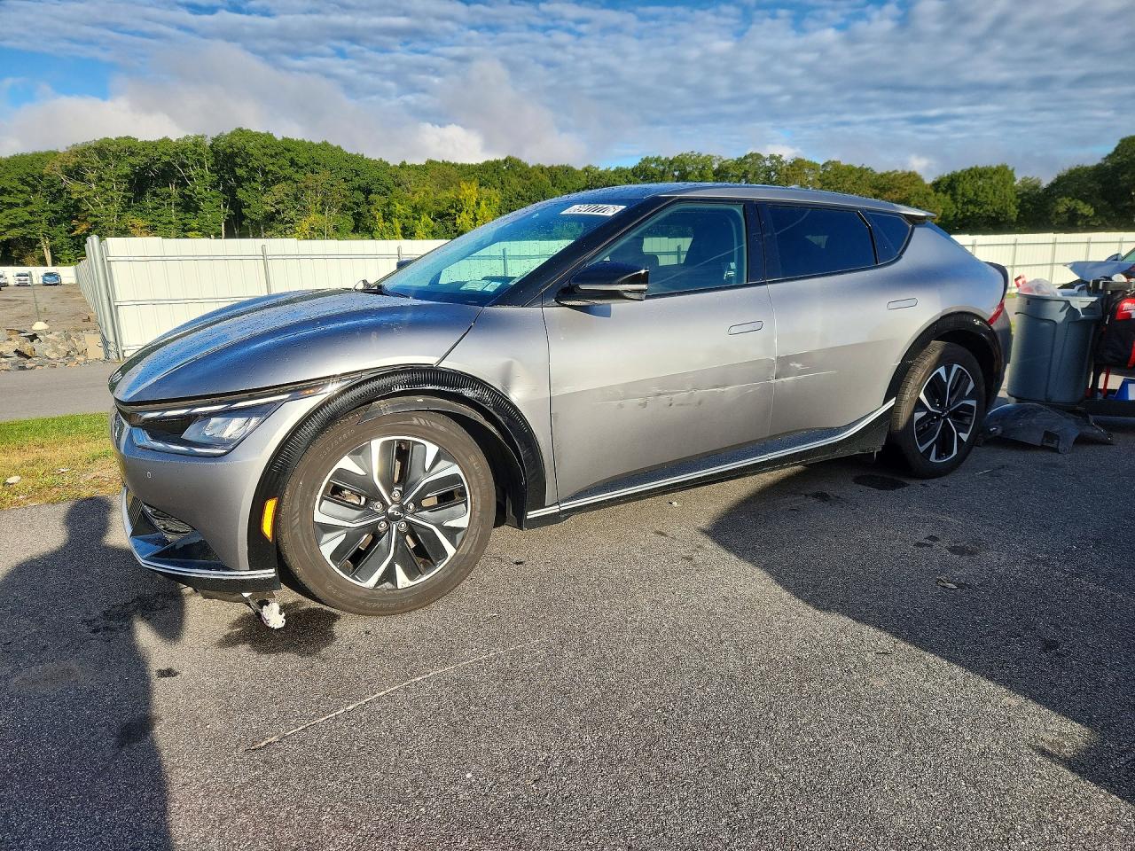 2024 KIA EV6 Light, Wind — Front 3/4