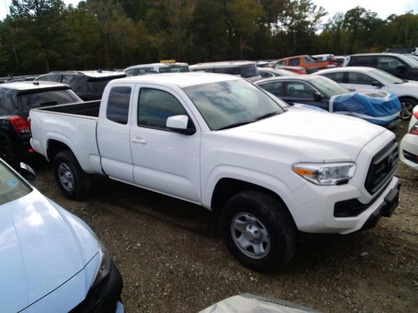 2023 TOYOTA TACOMA SR5 — Passenger 3/4