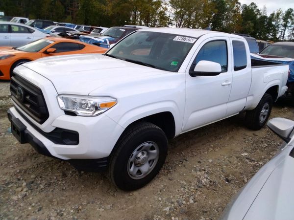 2023 TOYOTA TACOMA SR5 — Front 3/4