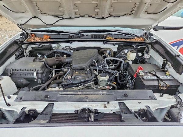 2023 TOYOTA TACOMA SR5 — Engine bay