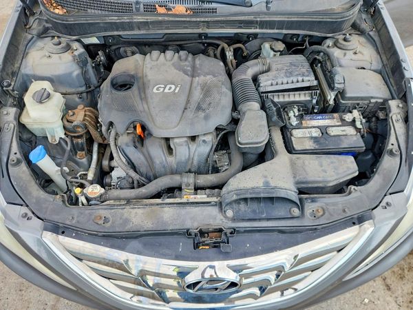 2013 HYUNDAI SONATA — Engine bay