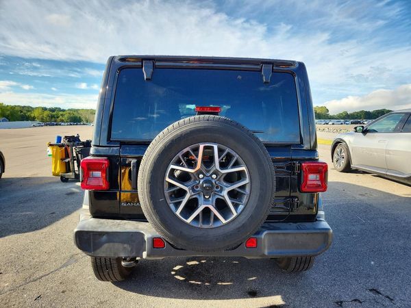 2026 JEEP WRANGLER Sahara — DIRR