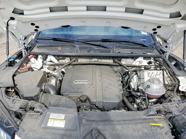 2021 AUDI Q5 quattro Prestige — Engine bay