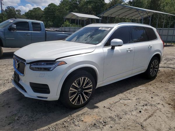 2022 VOLVO XC90 Momentum (excl S60) — Front 3/4