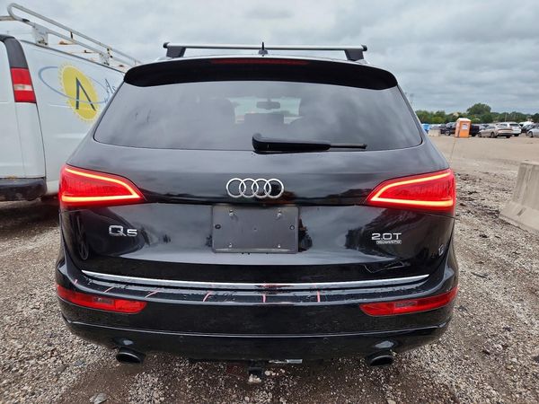 2015 AUDI Q5 Premium Plus — DIRR