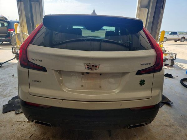 2019 CADILLAC XT4 Luxury — DIRR