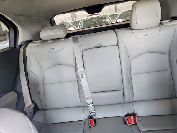 2019 CADILLAC XT4 Luxury — SUVN