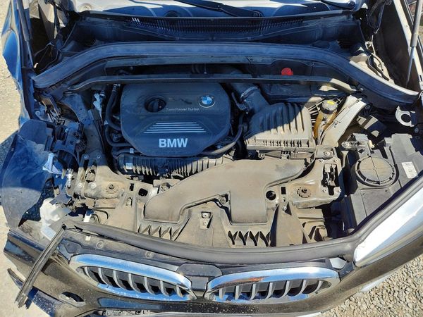 2019 BMW X1 sDrive28i — Engine bay