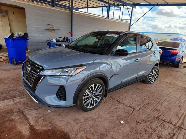 2022 NISSAN KICKS — Front 3/4