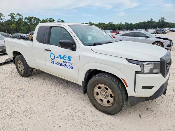 2022 NISSAN FRONTIER — Passenger 3/4