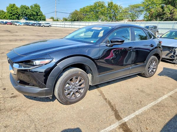 2025 MAZDA CX-30 — Front 3/4
