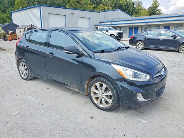 2014 HYUNDAI ACCENT — Passenger 3/4