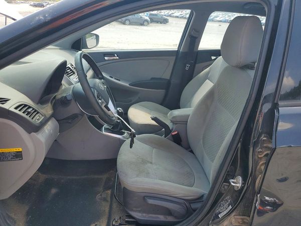 2014 HYUNDAI ACCENT — DENT