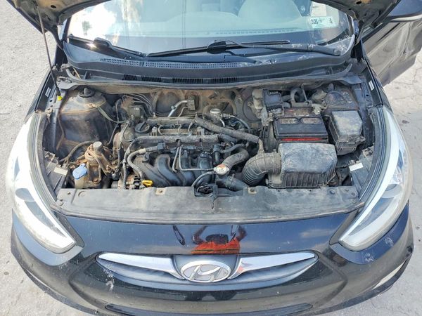 2014 HYUNDAI ACCENT — Engine bay
