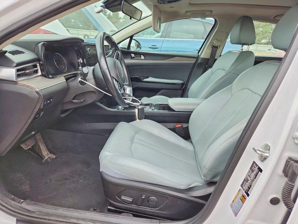 2022 KIA K5 — DENT