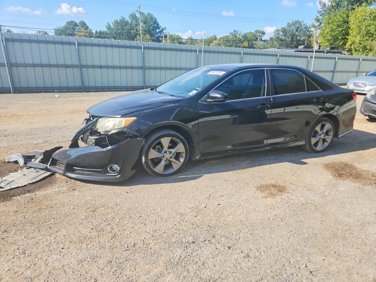 2012 TOYOTA CAMRY — Front 3/4