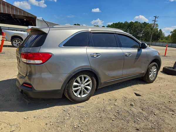 2017 KIA SORENTO L, LX — PSRA