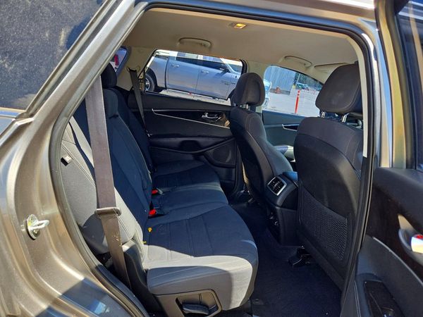 2017 KIA SORENTO L, LX — PSRS