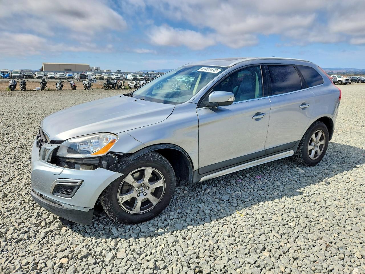 2012 VOLVO XC60 — Front 3/4