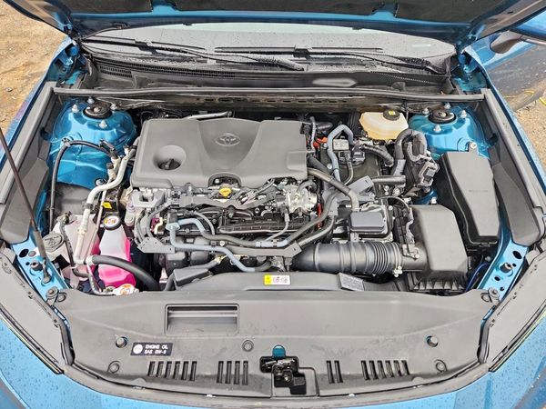 2026 TOYOTA CAMRY — Engine bay