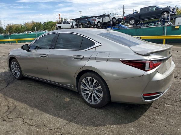 2021 LEXUS ES 300h Premium