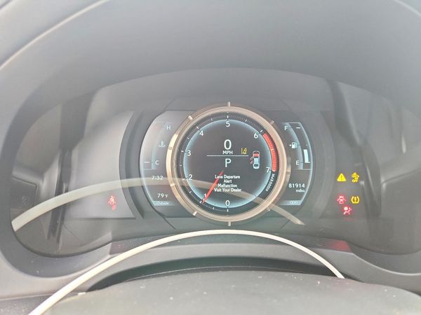 2018 LEXUS IS 300