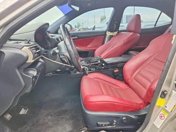 2018 LEXUS IS 300