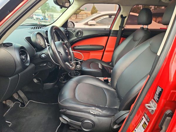 2013 MINI COOPER — DENT
